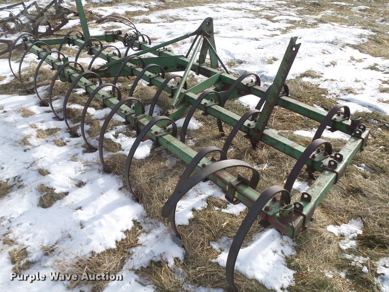 image for item L4216 John Deere field cultivator/harrow