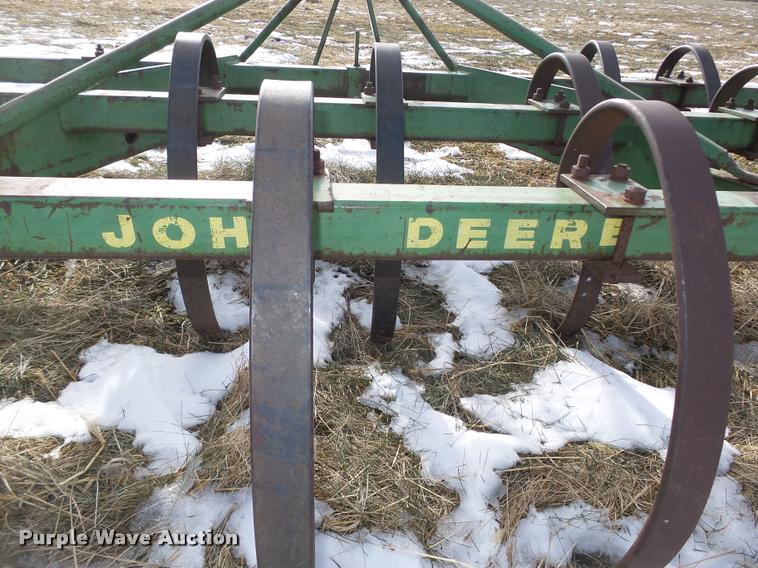image for item L4216 John Deere field cultivator/harrow