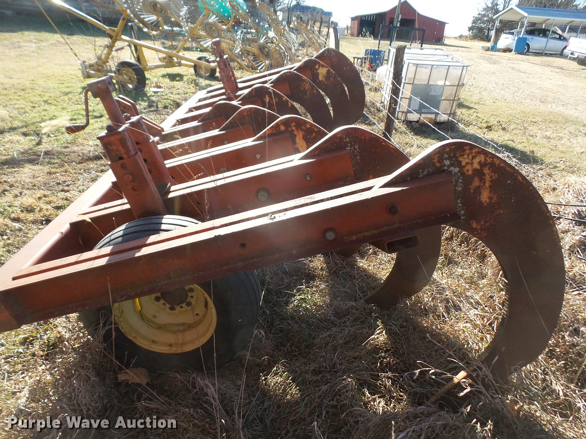 Sunflower 78MA9 Vripper in Lyndon, KS Item DB2850 sold Purple Wave