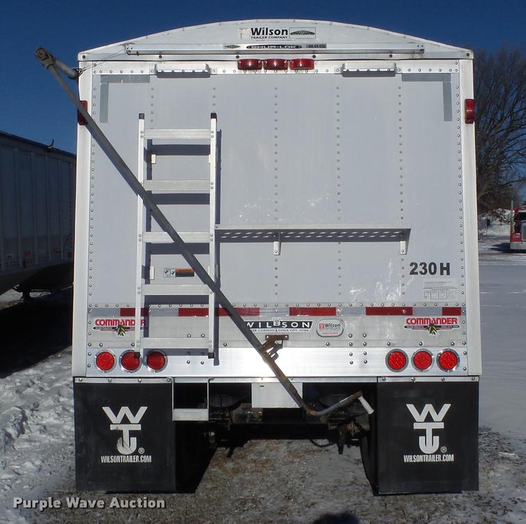 image for item BZ9974 2007 Wilson DWH-5010 double hopper grain trailer