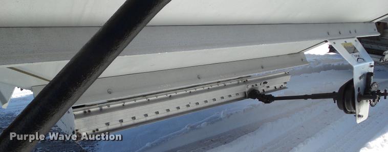 image for item BZ9974 2007 Wilson DWH-5010 double hopper grain trailer