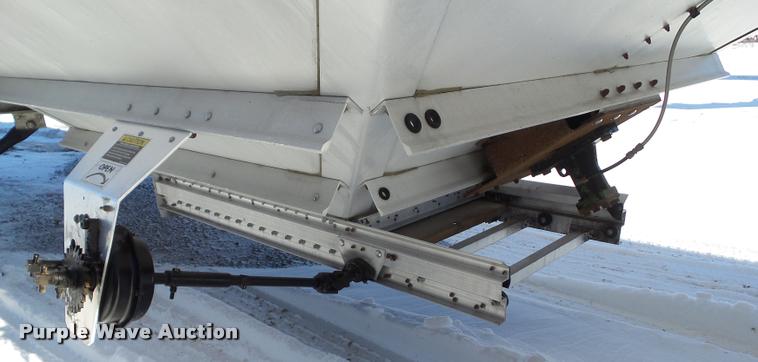 image for item BZ9974 2007 Wilson DWH-5010 double hopper grain trailer