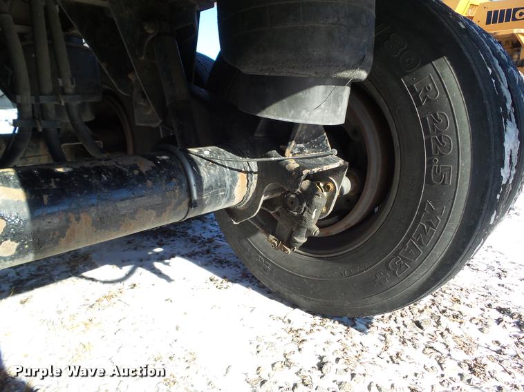 image for item BZ9974 2007 Wilson DWH-5010 double hopper grain trailer