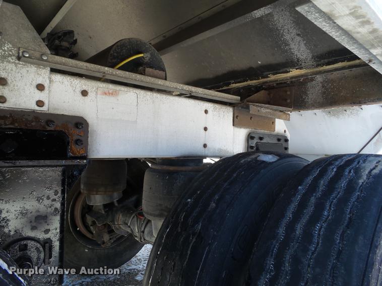 image for item BZ9974 2007 Wilson DWH-5010 double hopper grain trailer