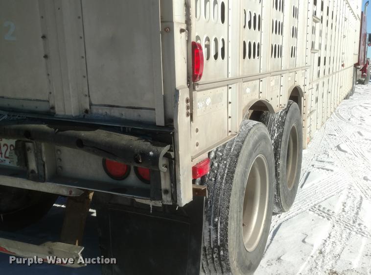 image for item DB0830 1995 Barrett livestock trailer