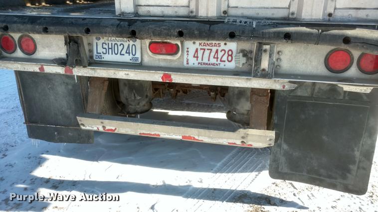 image for item DB0830 1995 Barrett livestock trailer