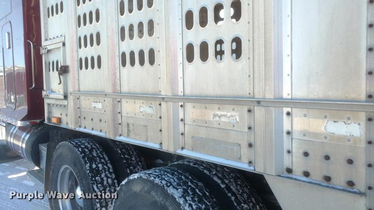 image for item DB0830 1995 Barrett livestock trailer