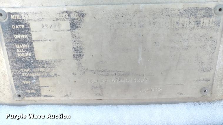 image for item DB0830 1995 Barrett livestock trailer