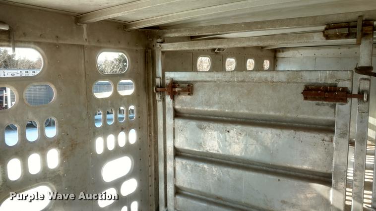 image for item DB0830 1995 Barrett livestock trailer