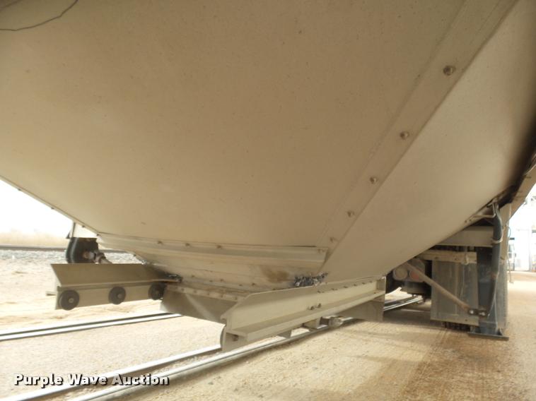 image for item DB1789 2004 Corn Husker 800ALSSR double hopper grain trailer