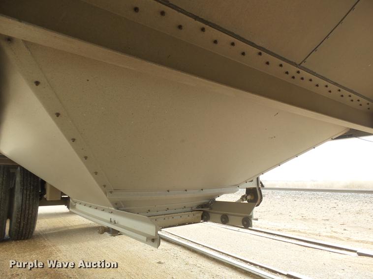 image for item DB1789 2004 Corn Husker 800ALSSR double hopper grain trailer