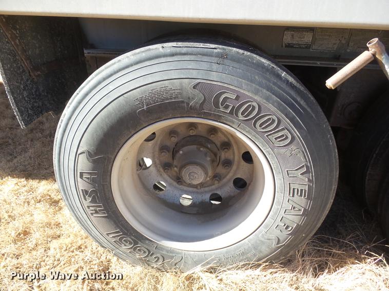 image for item DB1792 2004 MAC end dump trailer