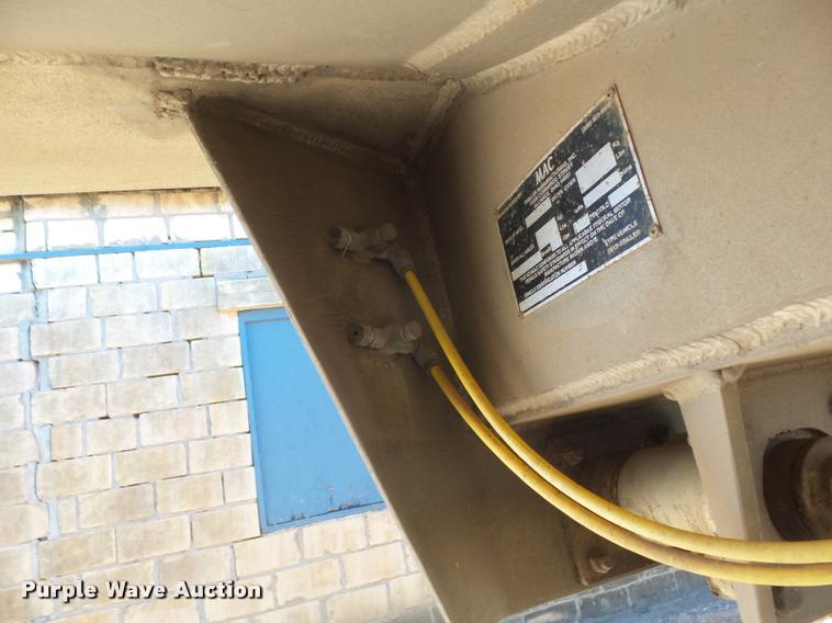 image for item DB1792 2004 MAC end dump trailer