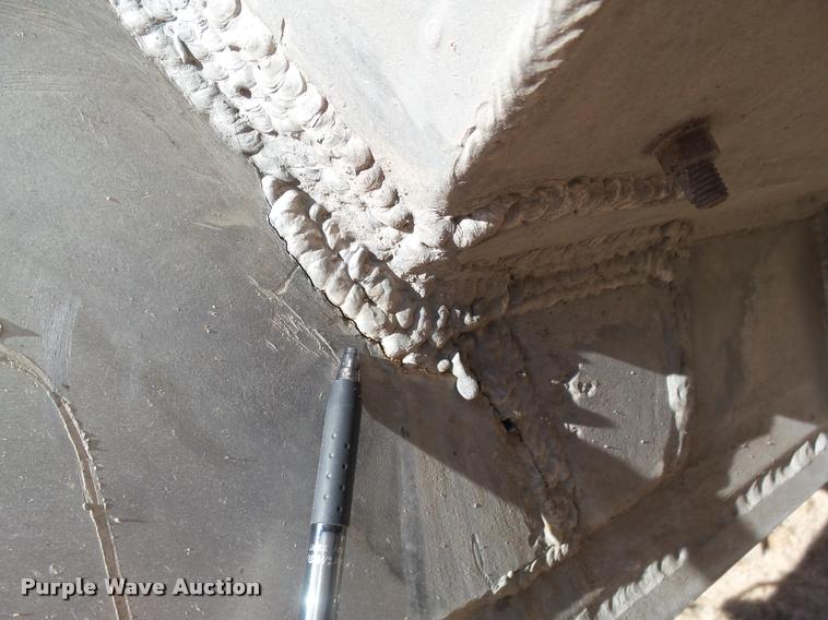 image for item DB1792 2004 MAC end dump trailer