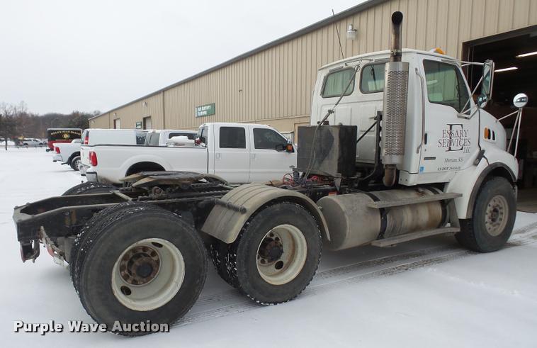 image for item DB2857 2007 Sterling A9500 semi truck