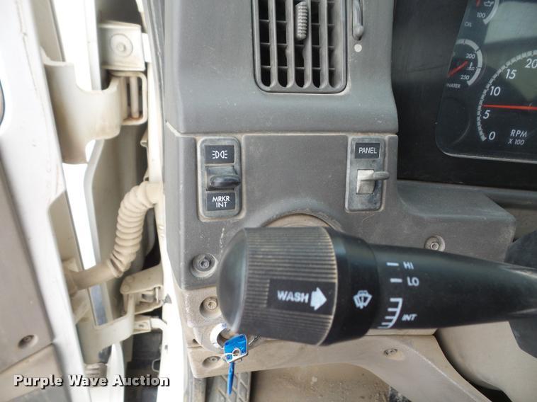 image for item DB2857 2007 Sterling A9500 semi truck