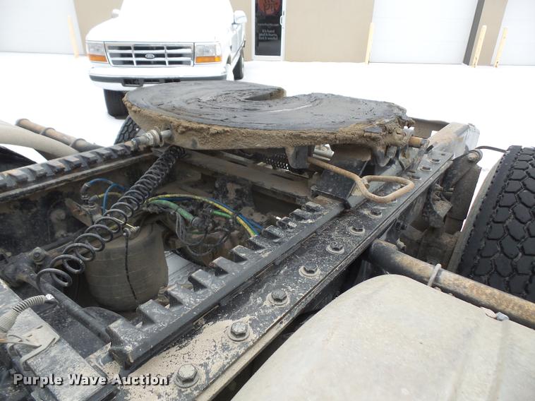 image for item DB2857 2007 Sterling A9500 semi truck