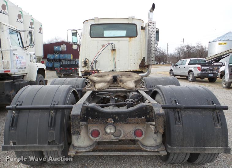 image for item DB5404 1994 Ford LTA9000 Aero Max 106 semi truck