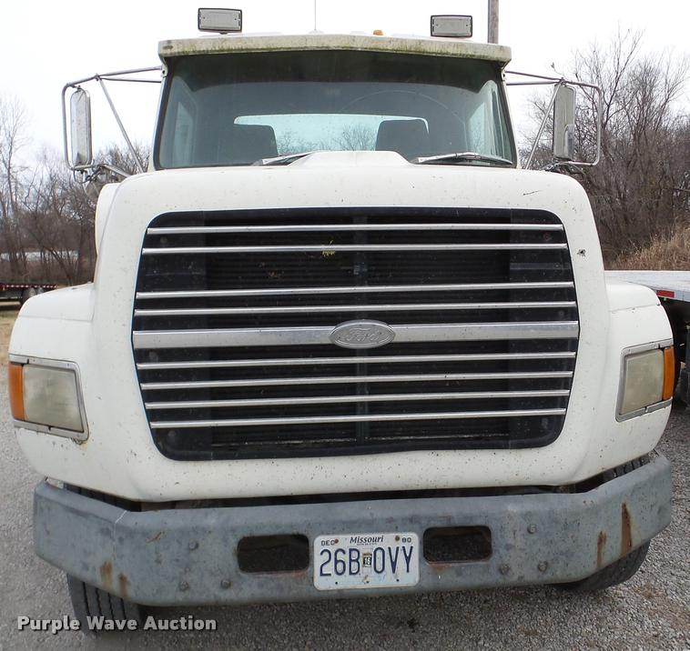 image for item DB5404 1994 Ford LTA9000 Aero Max 106 semi truck