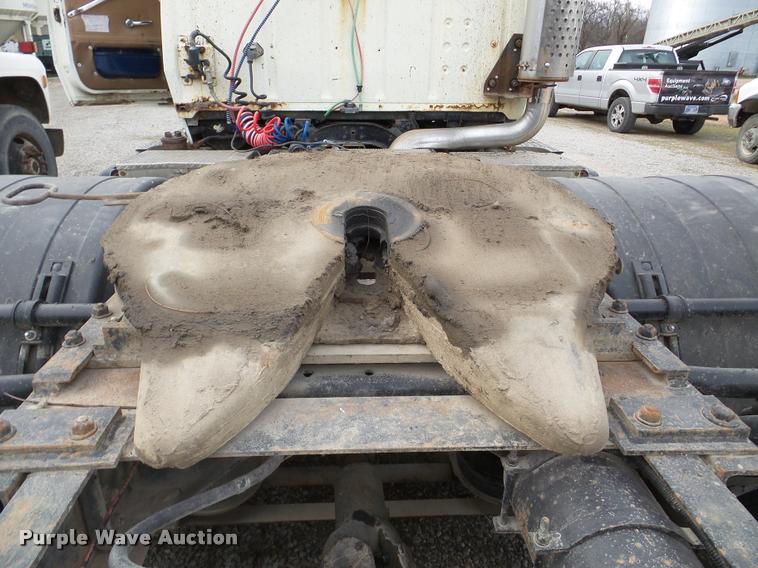 image for item DB5404 1994 Ford LTA9000 Aero Max 106 semi truck