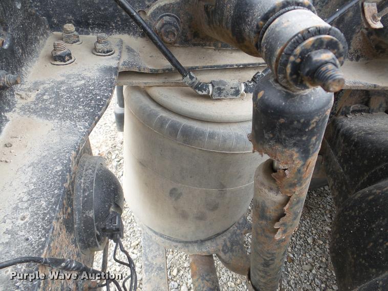 image for item DB5404 1994 Ford LTA9000 Aero Max 106 semi truck