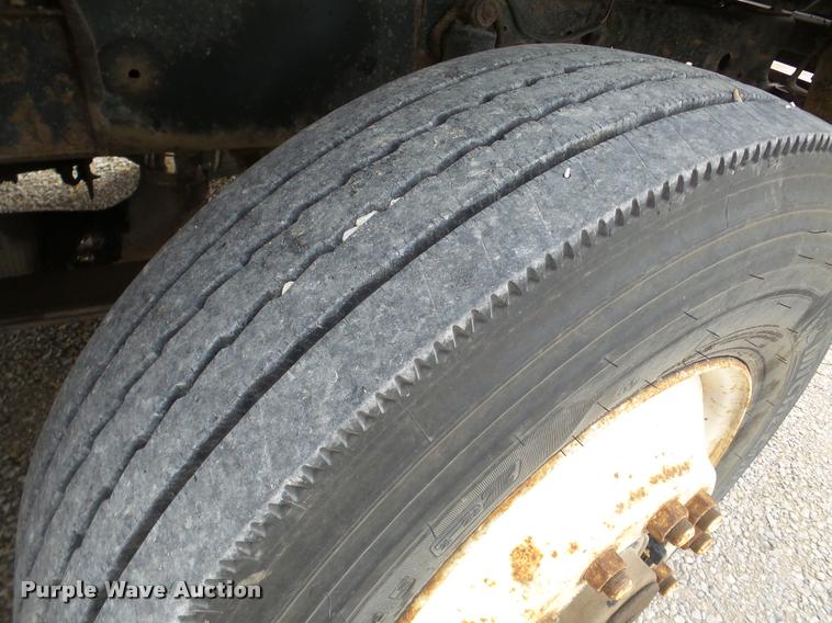 image for item DB5404 1994 Ford LTA9000 Aero Max 106 semi truck