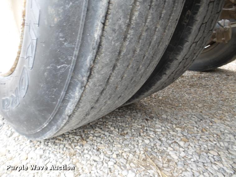 image for item DB5404 1994 Ford LTA9000 Aero Max 106 semi truck