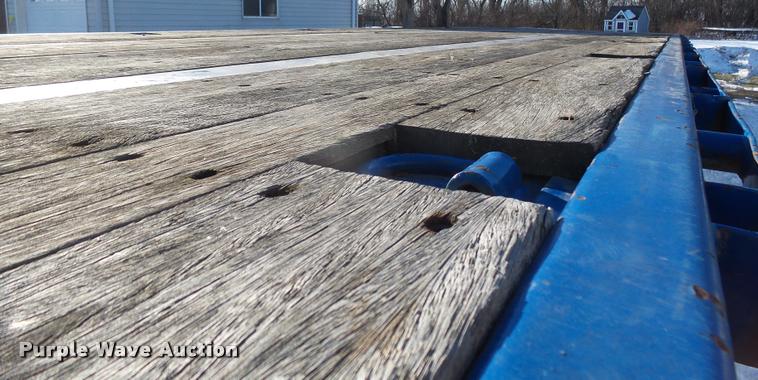 image for item J5453 1995 Great Dane flatbed trailer