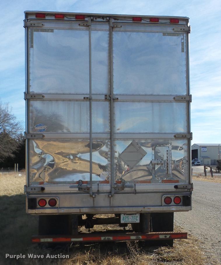 image for item J8667 1994 Utility V52R refrigerated van trailer