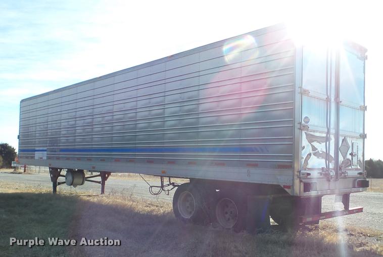 image for item J8667 1994 Utility V52R refrigerated van trailer