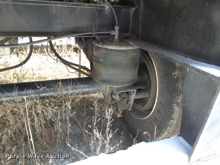 image for item K5506 2003 Transcraft TL-2000-W flatbed trailer