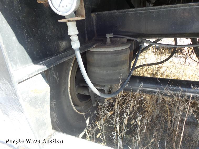 image for item K5506 2003 Transcraft TL-2000-W flatbed trailer