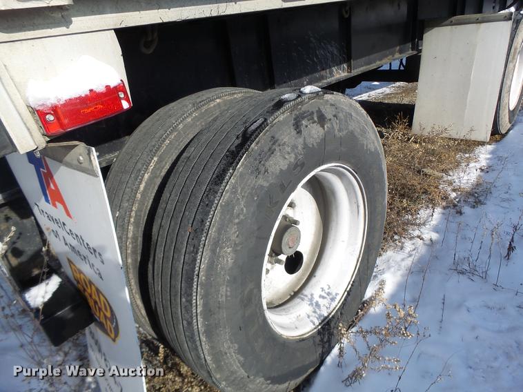 image for item K5506 2003 Transcraft TL-2000-W flatbed trailer