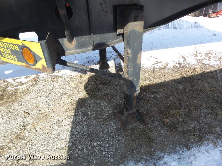 image for item K5506 2003 Transcraft TL-2000-W flatbed trailer