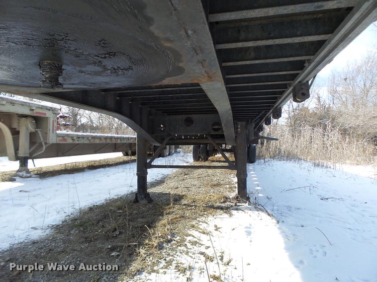 image for item K5506 2003 Transcraft TL-2000-W flatbed trailer