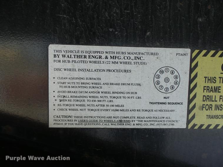 image for item K5506 2003 Transcraft TL-2000-W flatbed trailer