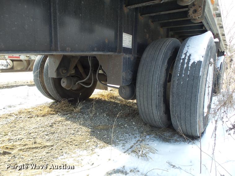 image for item K5506 2003 Transcraft TL-2000-W flatbed trailer