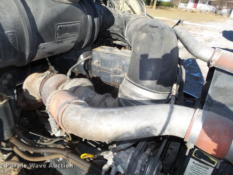 image for item L4224 2001 Mack CX613 Vision semi truck