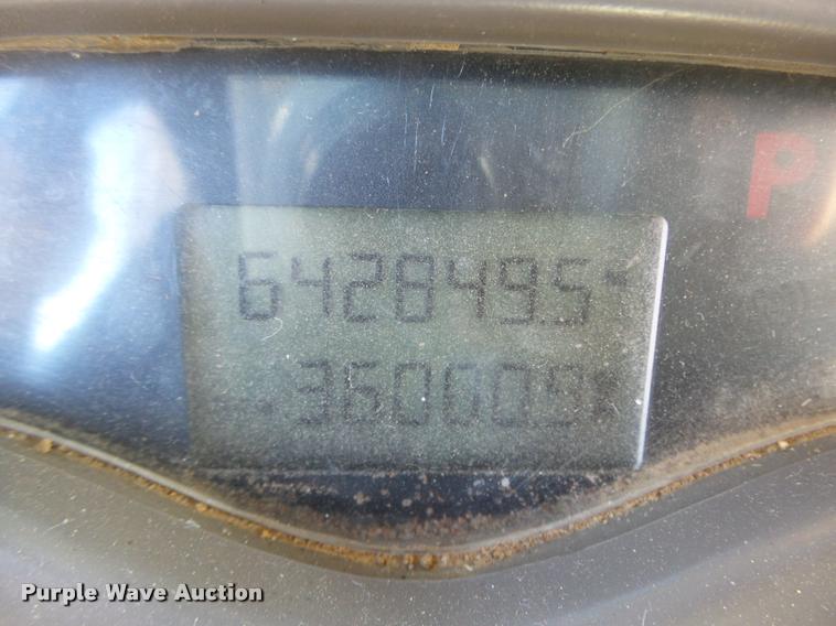 image for item L4224 2001 Mack CX613 Vision semi truck