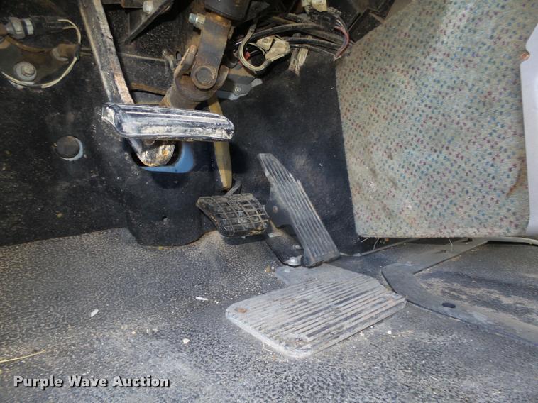 image for item L4224 2001 Mack CX613 Vision semi truck