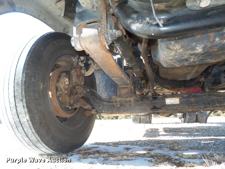 image for item L4224 2001 Mack CX613 Vision semi truck