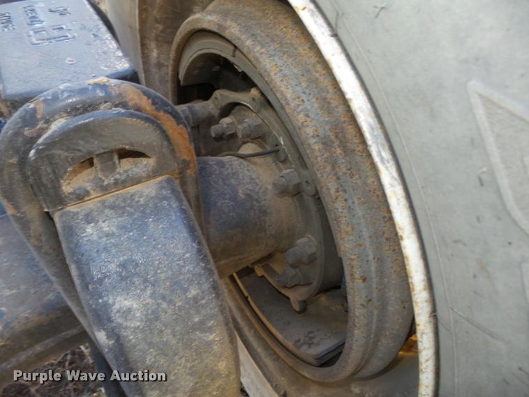 image for item L4224 2001 Mack CX613 Vision semi truck