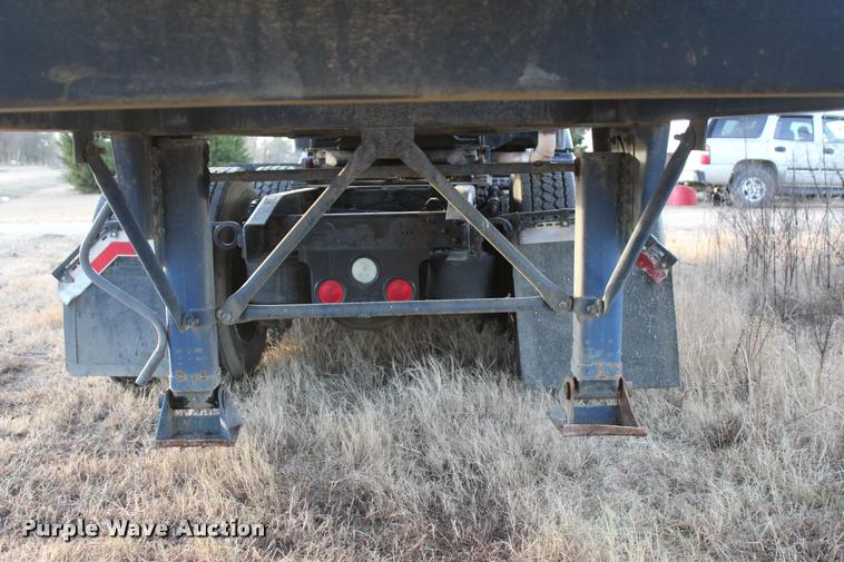 image for item L4944 2006 CPS TSD-39 end dump trailer