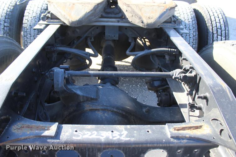 image for item L4945 2010 International ProStar Eagle semi truck