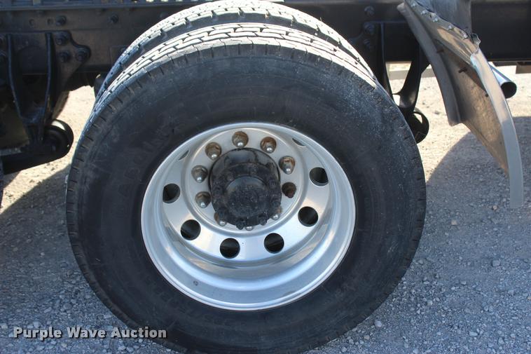 image for item L4945 2010 International ProStar Eagle semi truck