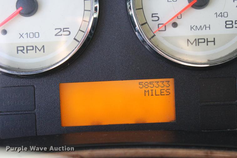 image for item L4946 2010 International ProStar Eagle semi truck