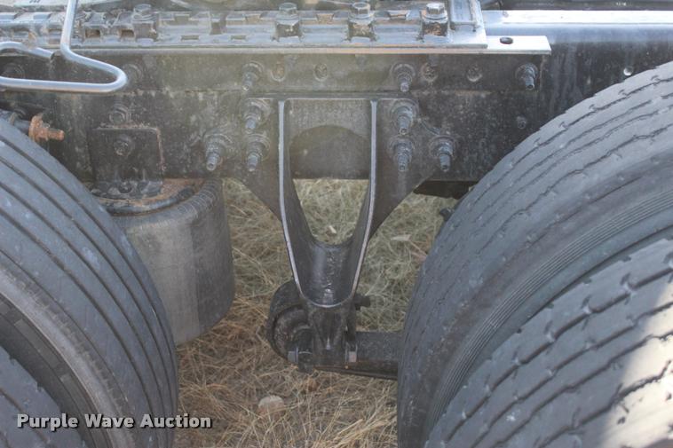 image for item L4946 2010 International ProStar Eagle semi truck