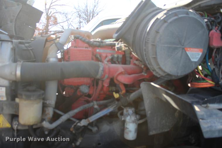 image for item L4946 2010 International ProStar Eagle semi truck