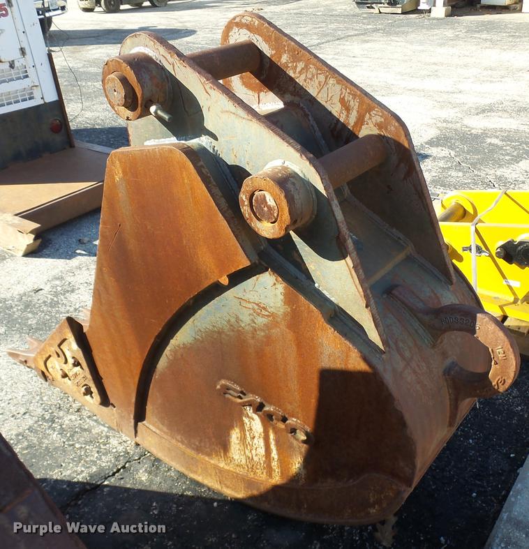 image for item AV9754 Esco 24"W excavator bucket