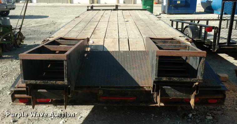 image for item BU9890 1992 Trail-Eze equipment trailer